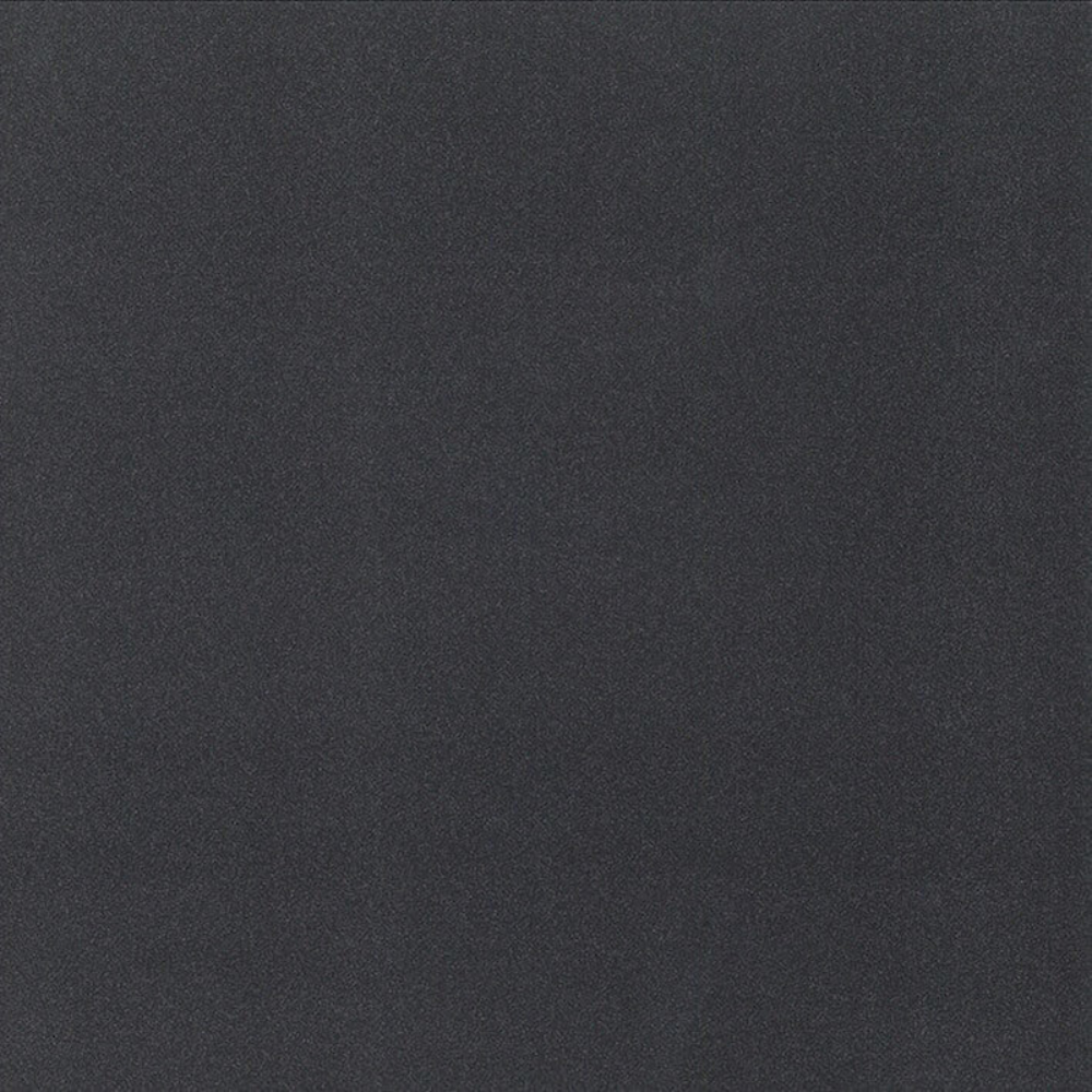 978995999-1.jpg